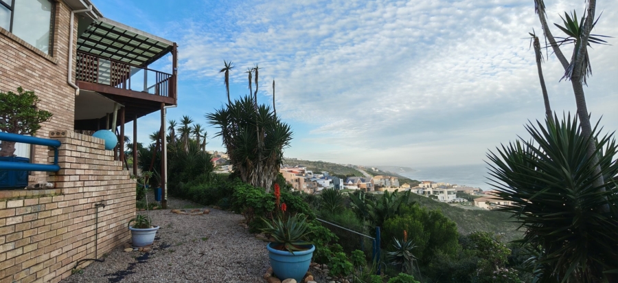5 Bedroom Property for Sale in Dana Bay Western Cape